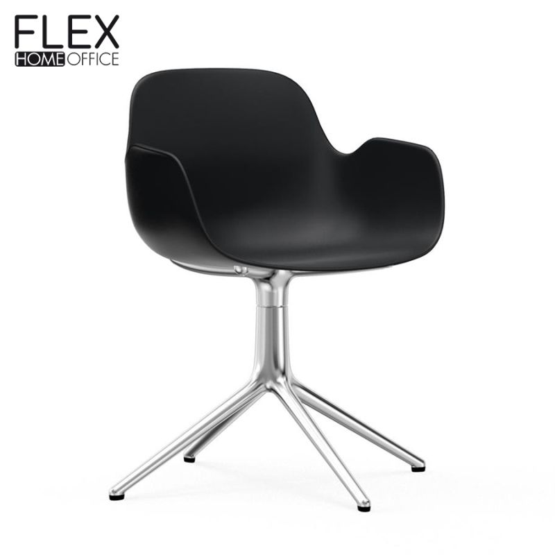 Normann Copenhagen Armchair Sitzschale in Schwarz und Gestell in Chrom